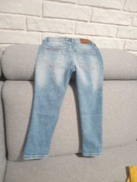 Spodnie bluzy chłopięce 98-104