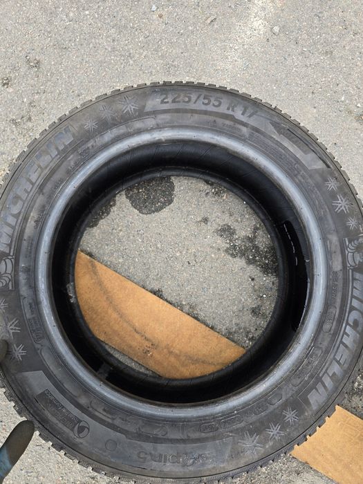 225/55R17 Michelin Alpin 5