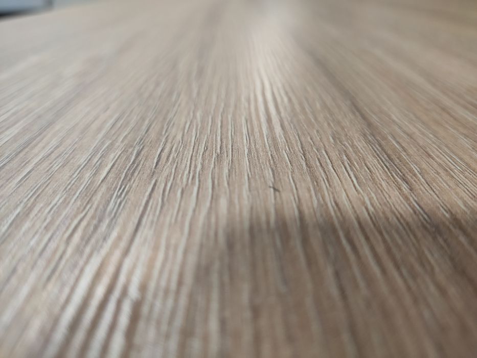 Wuteh Blat biurowy 160x80 kanały dąb amber laminat 2mm obrzeże