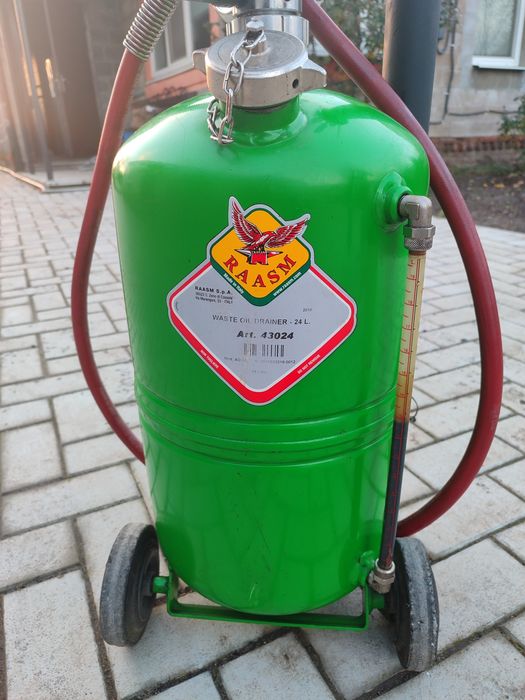 Вакуумная установка RAASM (Italy) для откачки масла без ямы