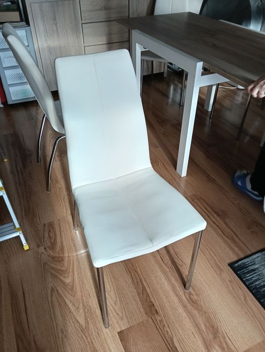 Stół rozkładany 80/80/160 i 4 krzesła