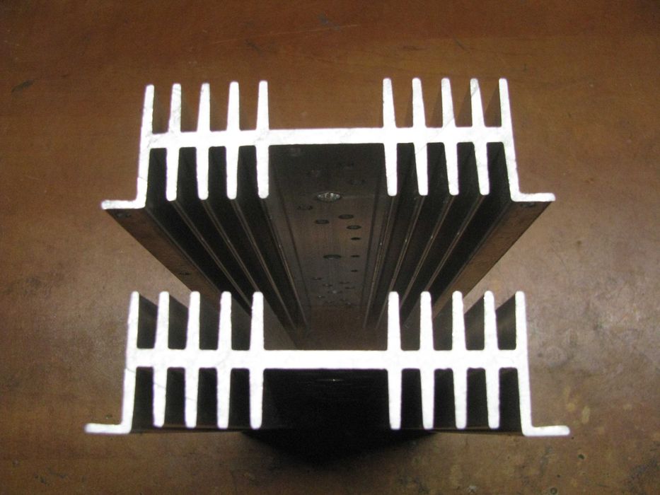 Radiatory do wzmacniacza