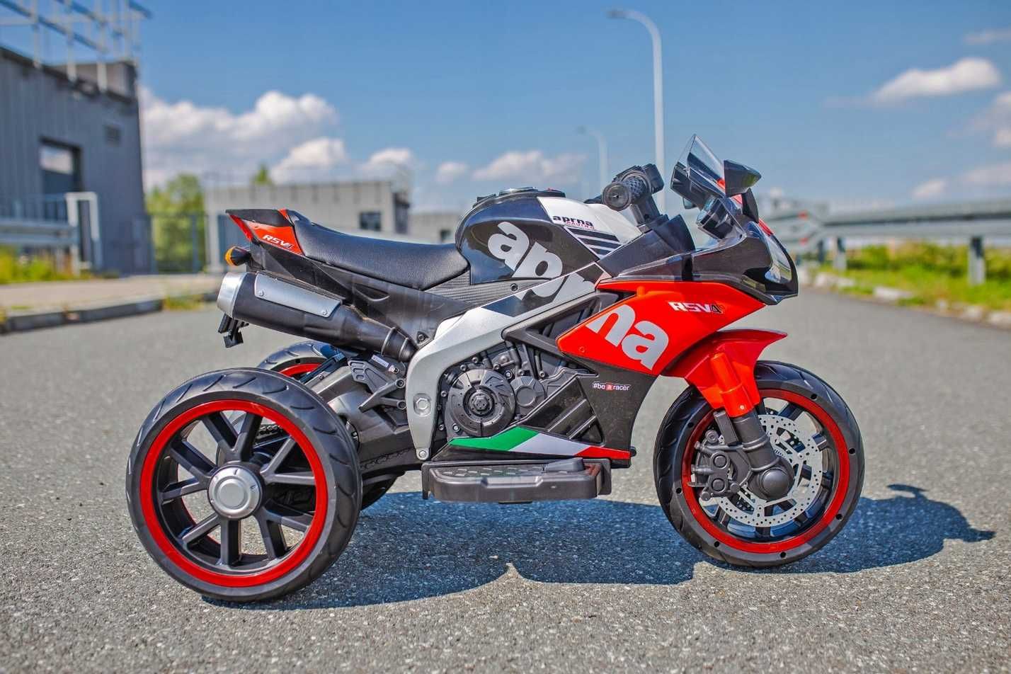 Motor Trójkołowy Elektryczny Auto AKUMULATOR Aprilia Skuter KTM DZIECI