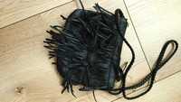 torebka na pasek kolor czarny z frędzelkami