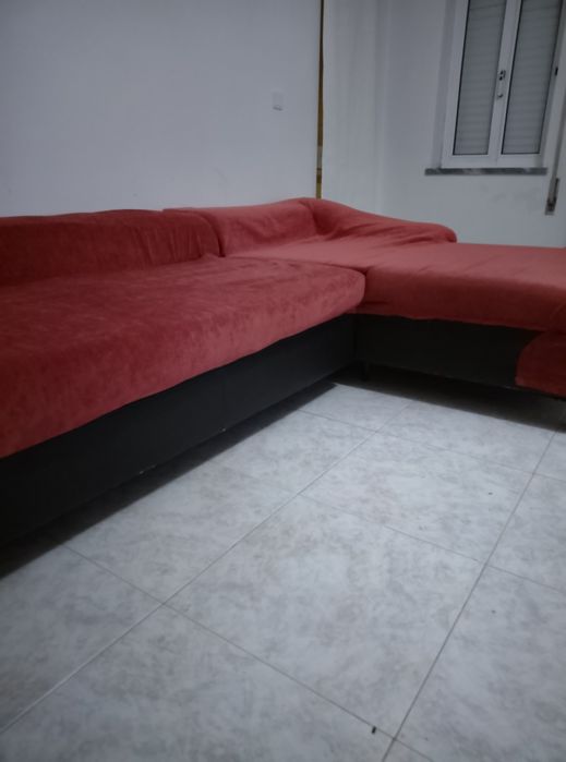 Sofá com chaise longue