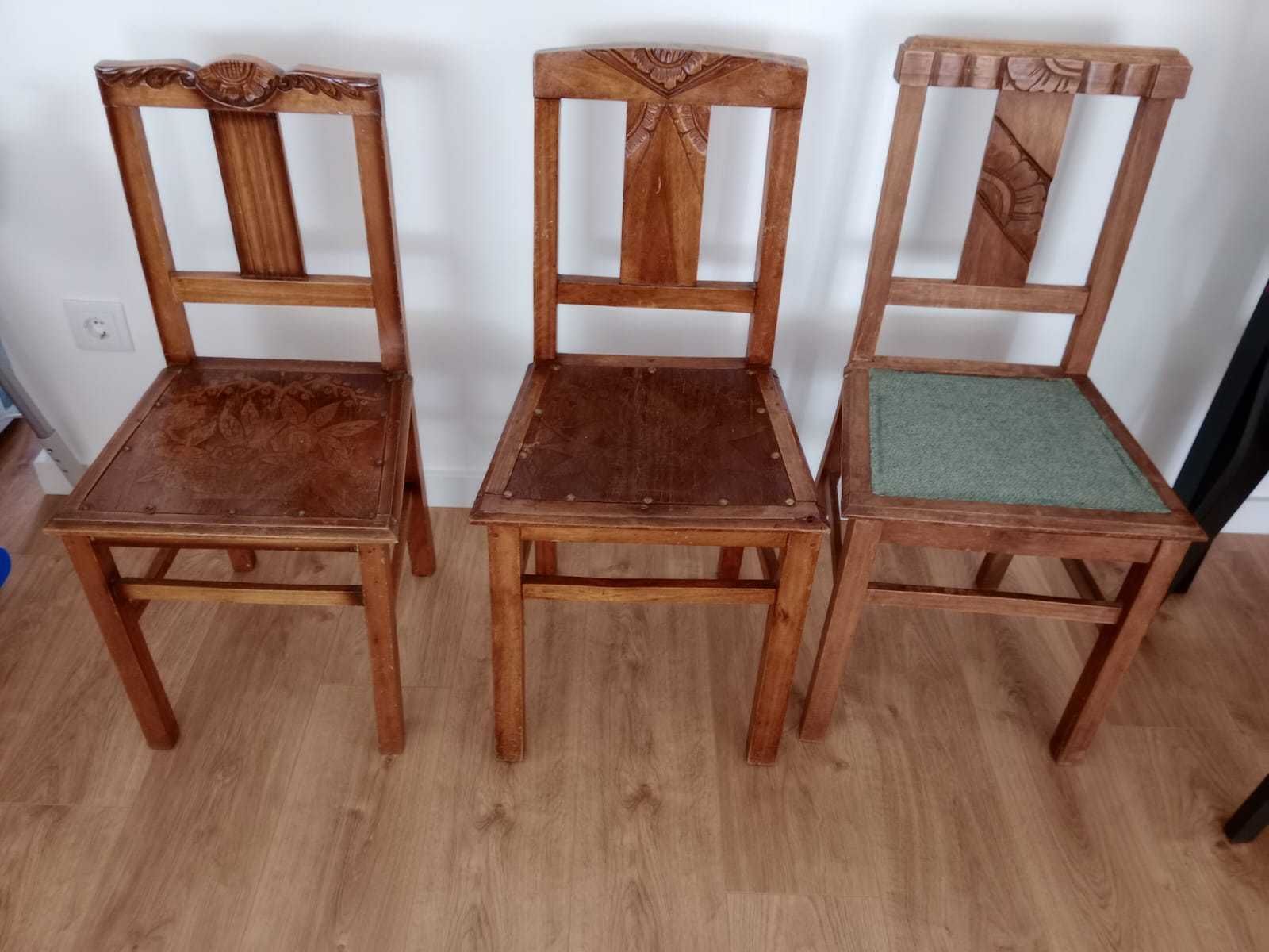 3 cadeiras antigas