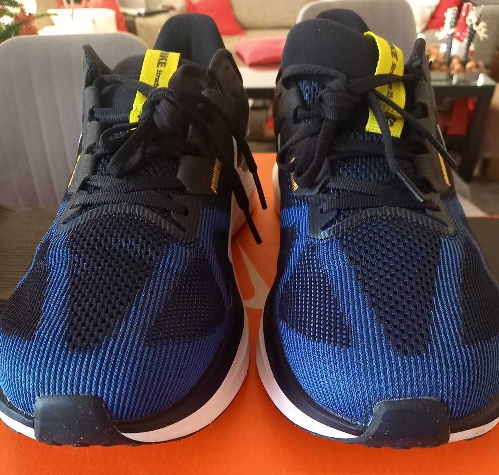 NOWE Buty Nike Air Zoom Structure 25