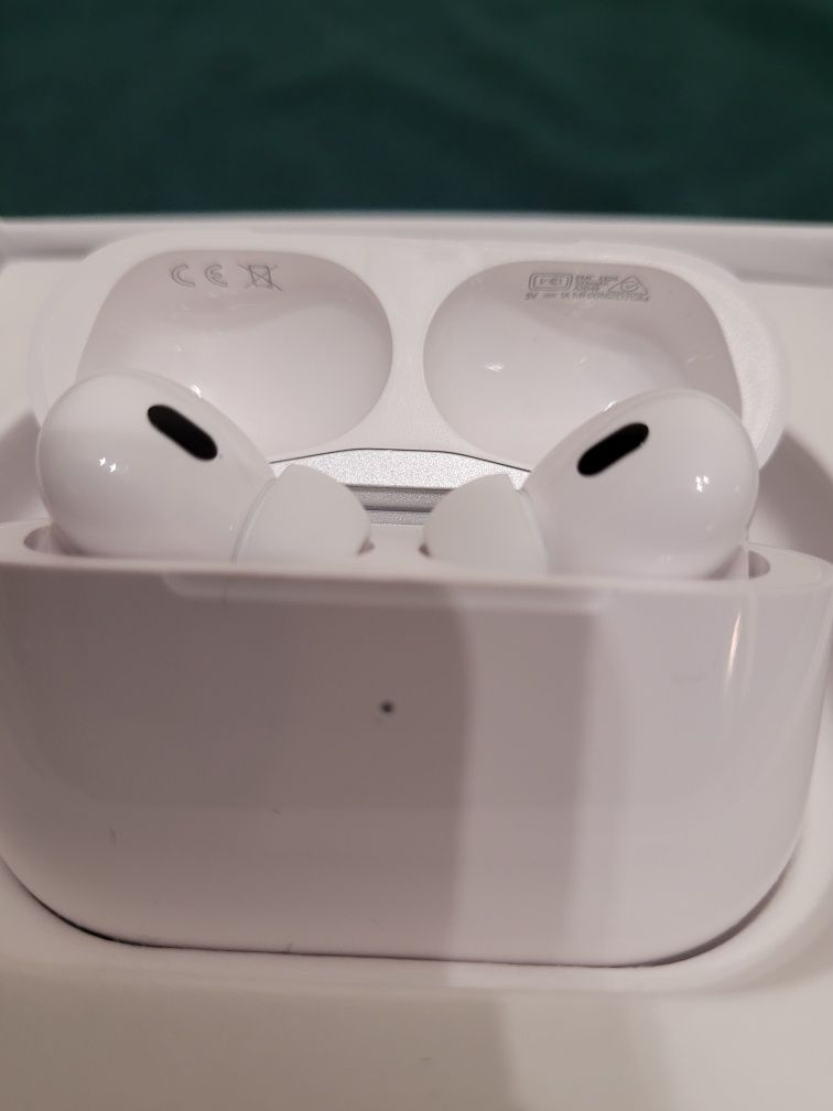 Airpods pro 2 *idealne*