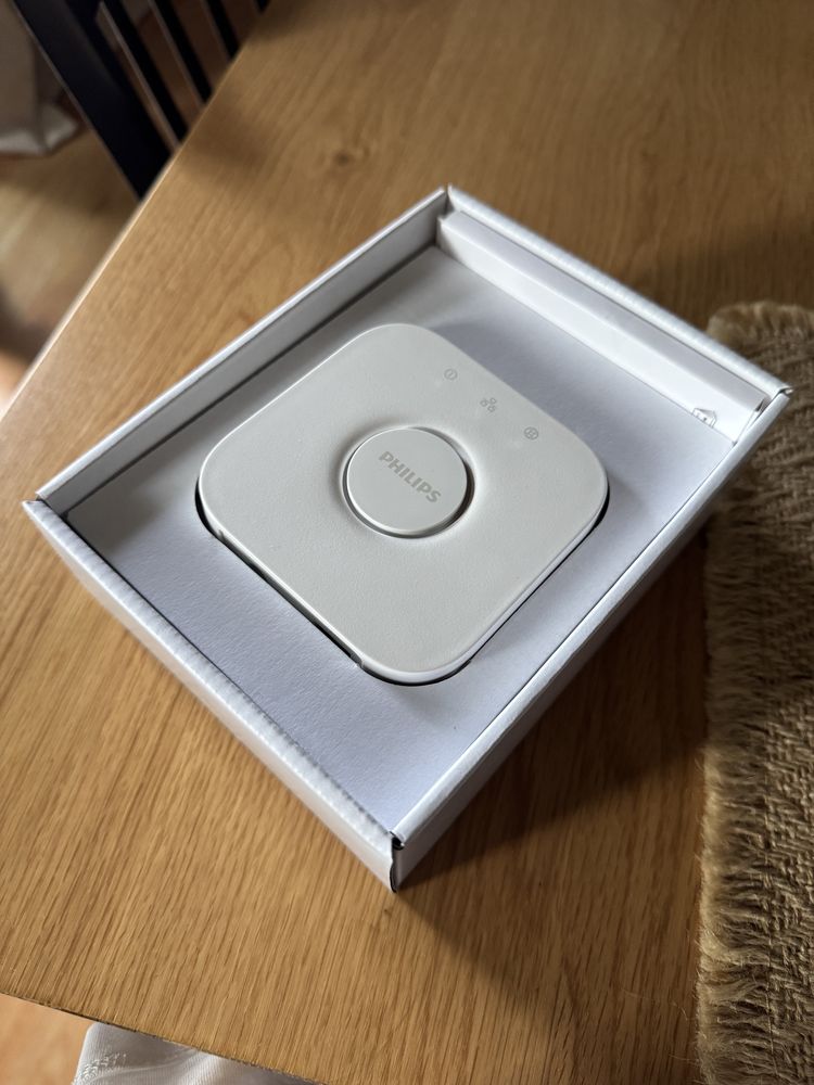 Mostek Philips HUE 2.1 smart bridge zigbee homekit