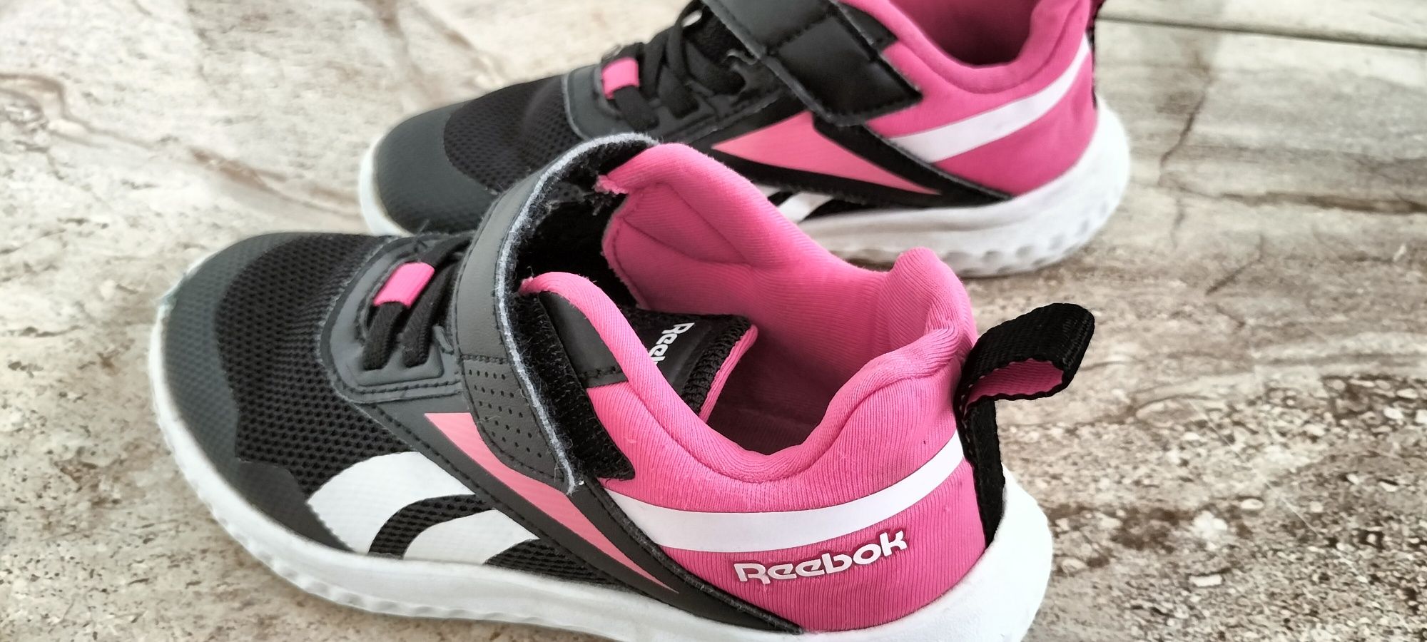 Buty dla dziewczynki 28