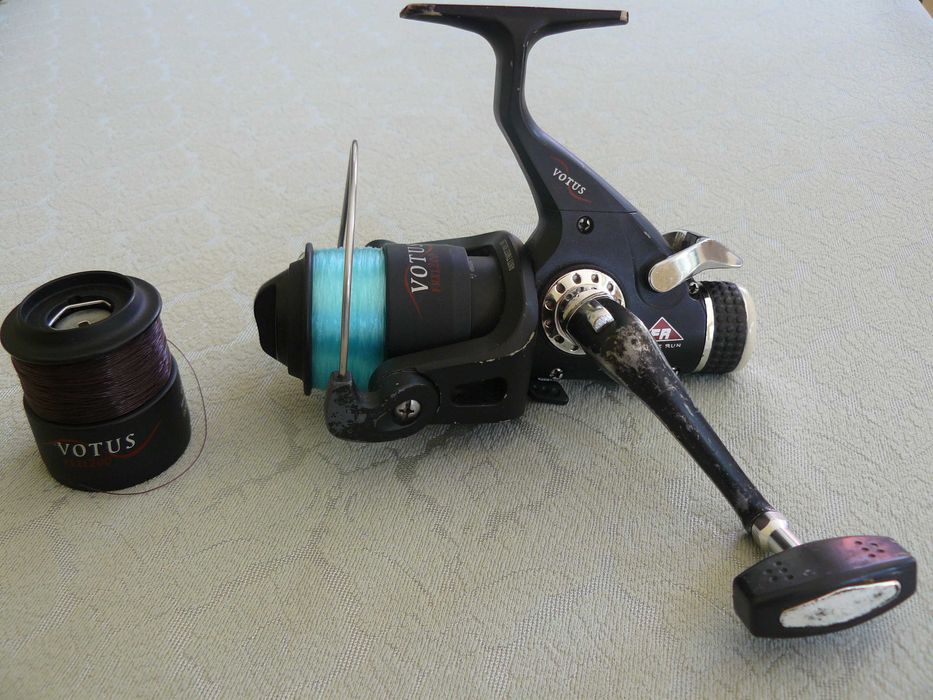 Kołowrotek Jaxon Votus FR 200  wolny bieg