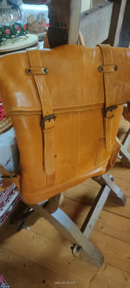 Mochila em couro