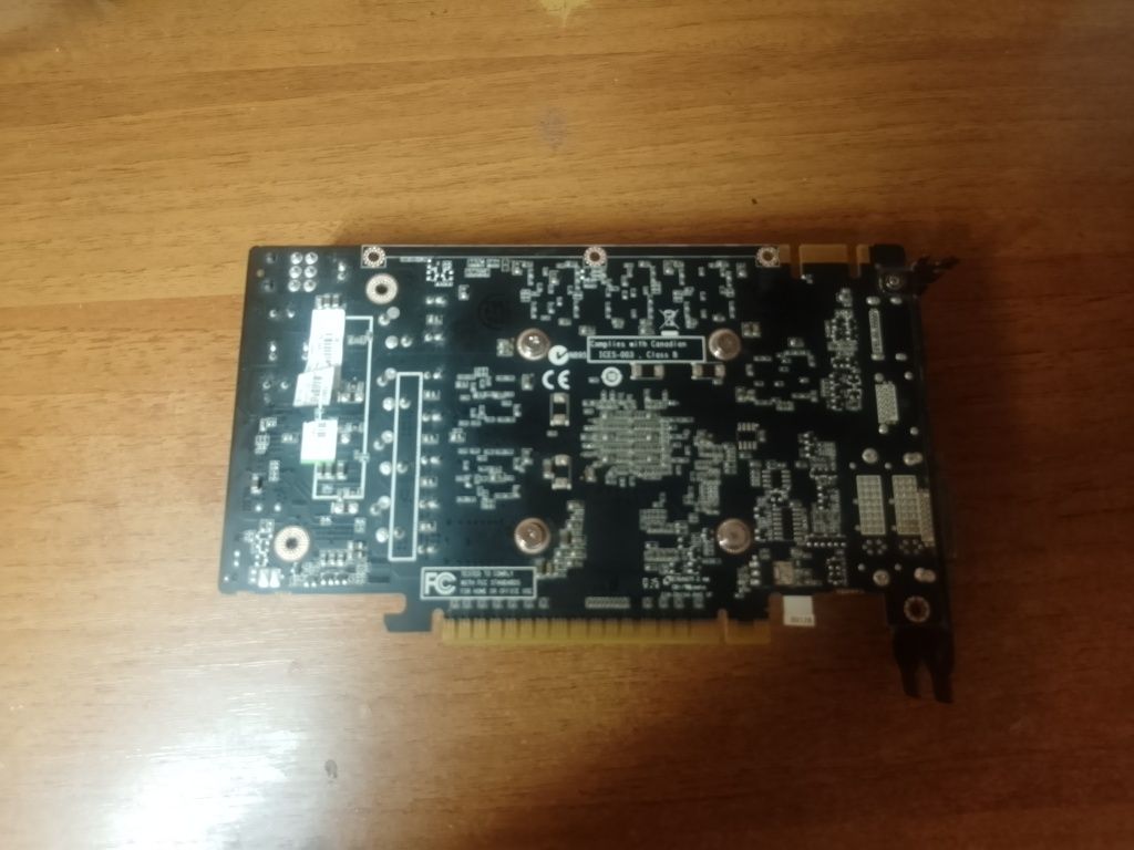 Zotag GTX 550 ti 1 Gb