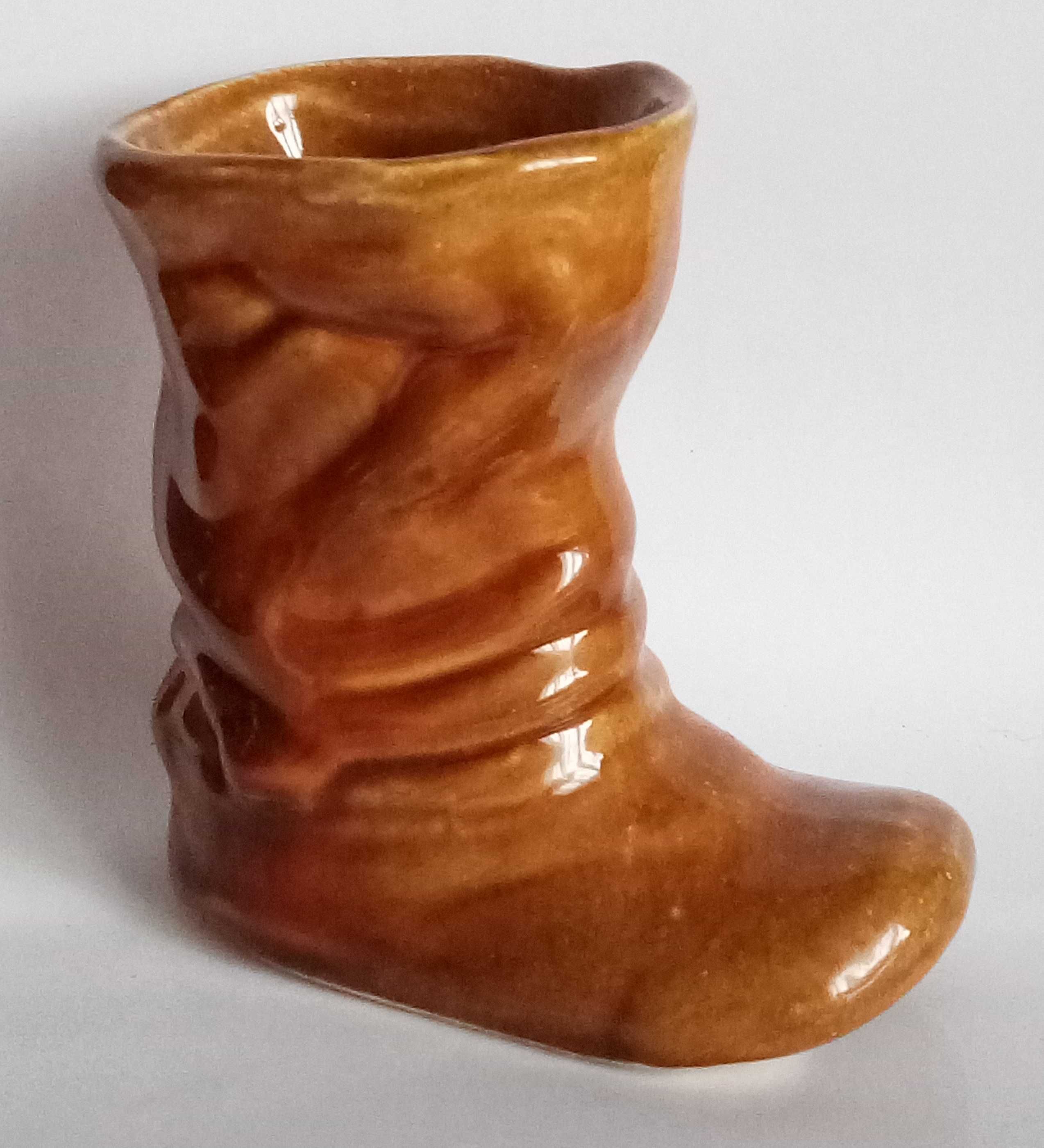 Статуэтки керамические, сапожок  (СССР)