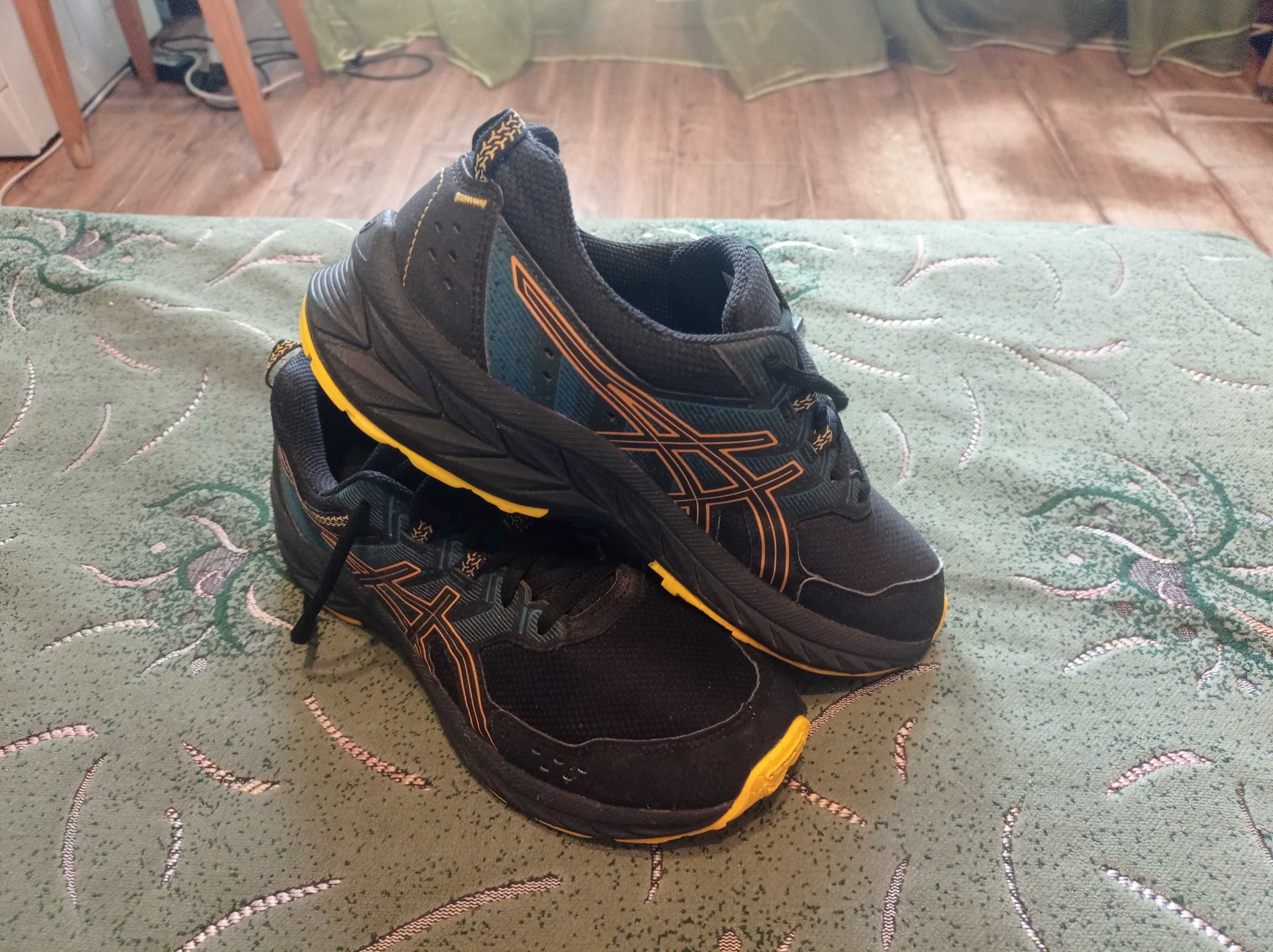 Кроссовки Asics Pre venture9  оригинал размер-40стелька-25,5 см