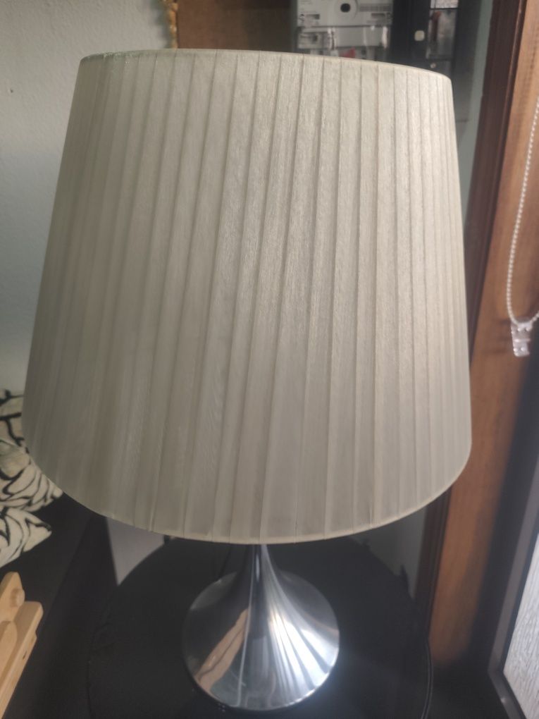 Candeeiro de mesa