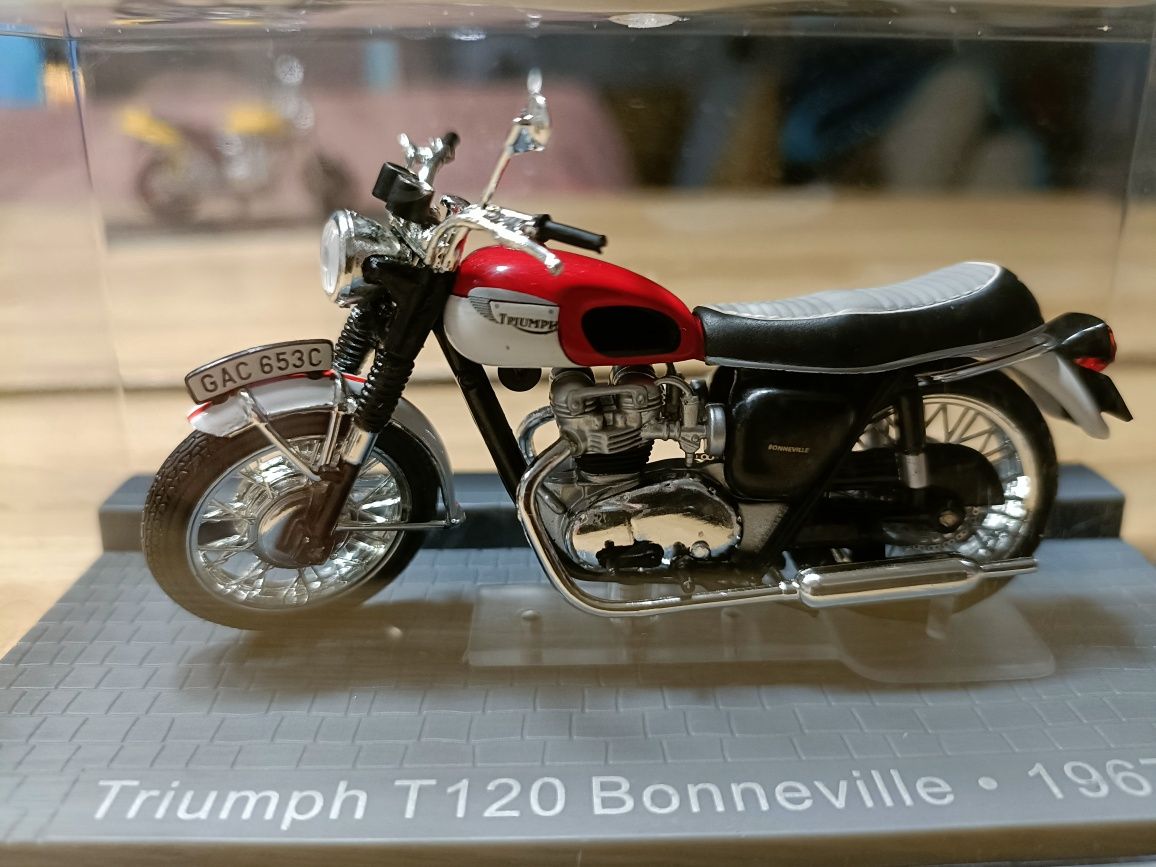 Miniatura Triumph