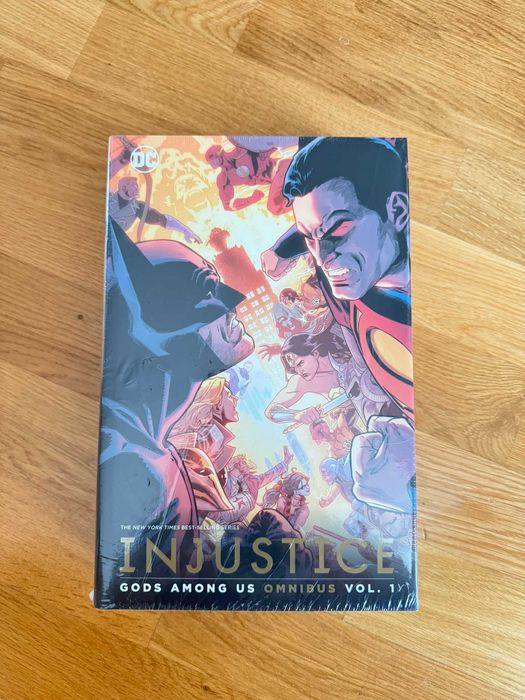 Injustice Omnibus vol 1