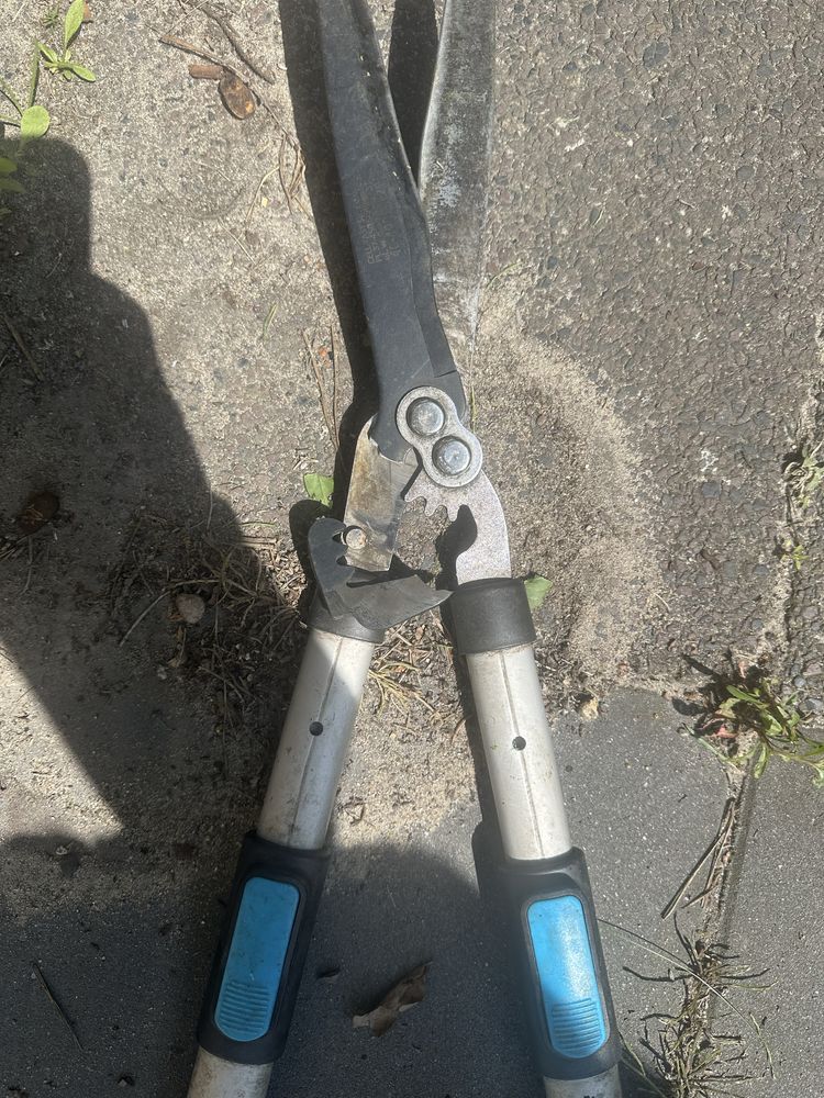 Uszkodzone nozyce i sekator cellfast