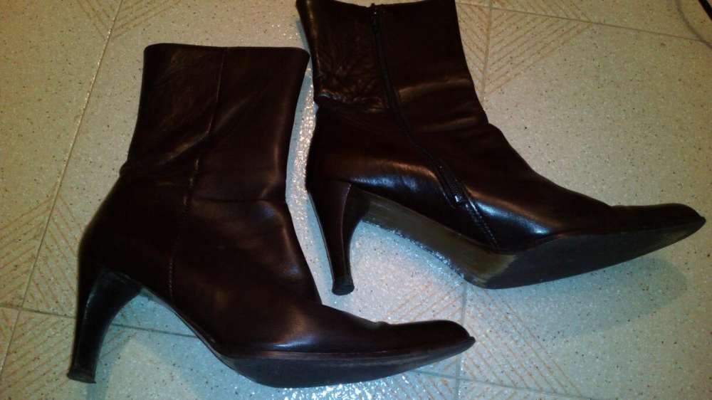 Botas senhora 39