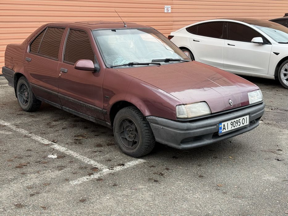 Продам Renault 19 1.7 бензин 1990р