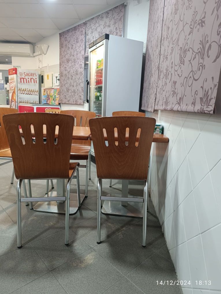 Trespasse café bem localizado e em pleno funcionamento