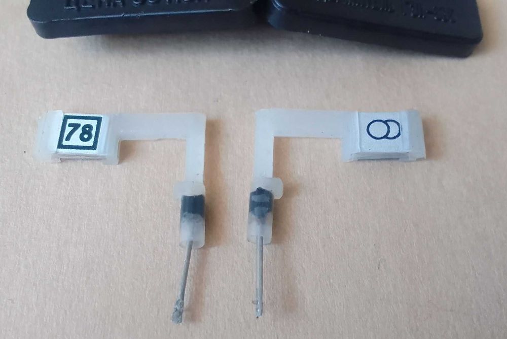 Проигрыватель пластинок СССР - Игла для проигрывателя 2 шт