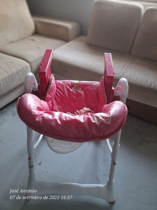 Cadeira de refeições para bebés