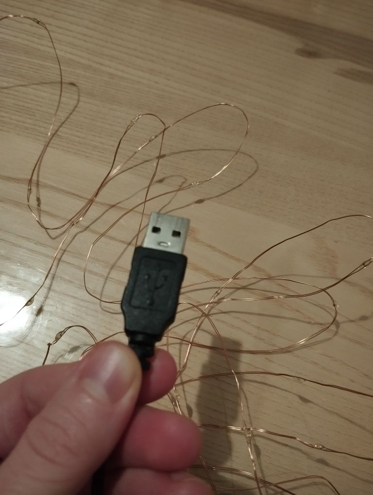 USB - гірлянда роса