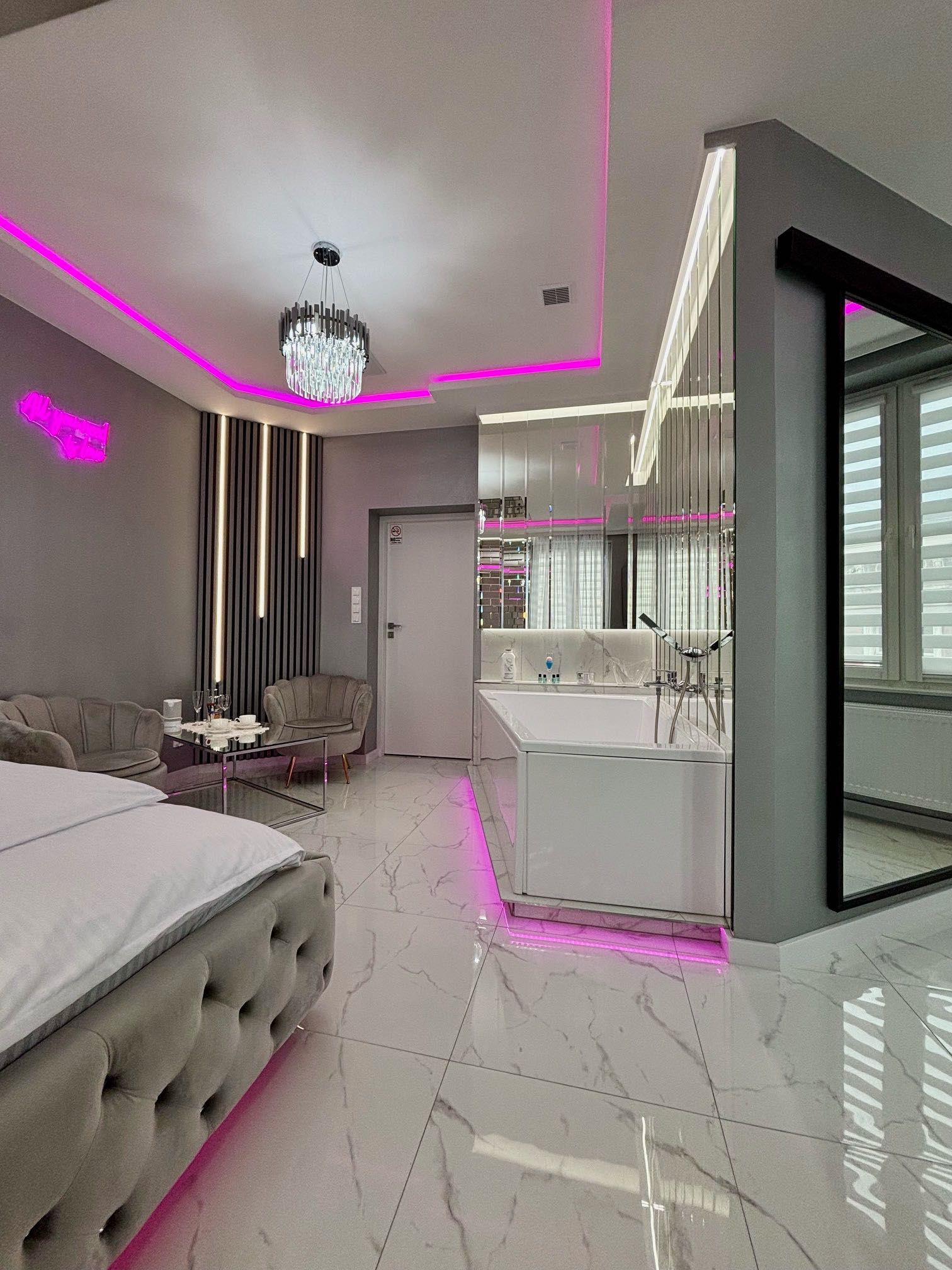 Apartament "Prezydencki Deluxe" Centrum dużą wanną dla Dwojga Gniezno