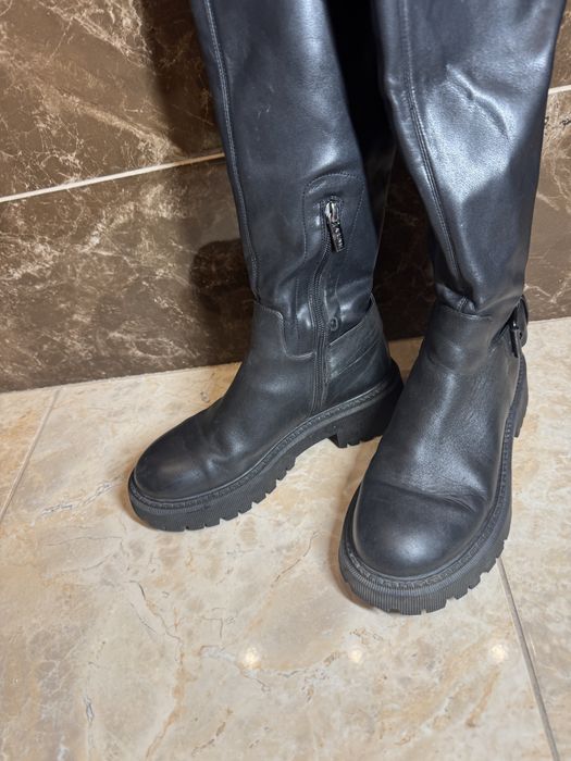 Шкіряні ботфорти Miraton.