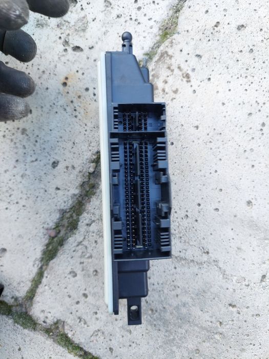 modul sterownik komputer poduszek powietrznych airbag bmw f10 f11 f01