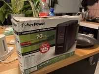 Zasilacz awaryjny UPS - PowerBank - Cyber-Power UT650EG - 650VA/360W