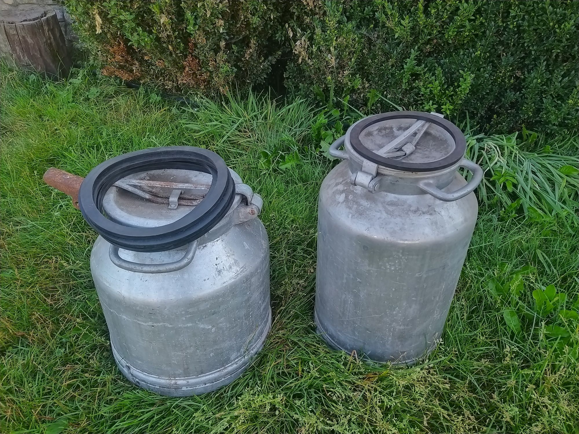 Чан, бак, бочка.