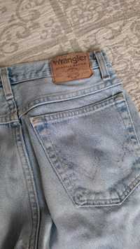 Джинсы Wrangler М