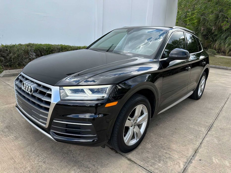 Audi Q5      2018