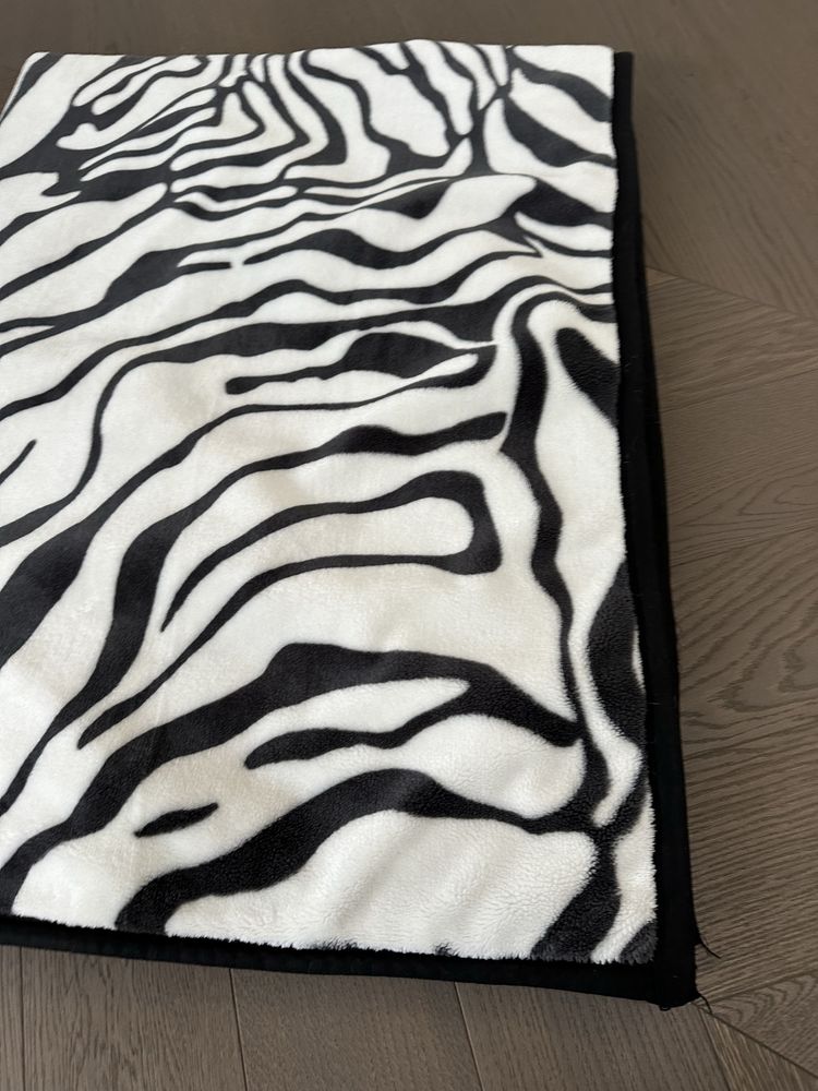 Gruby koc czarno-bialy extra design 150x190 piekny