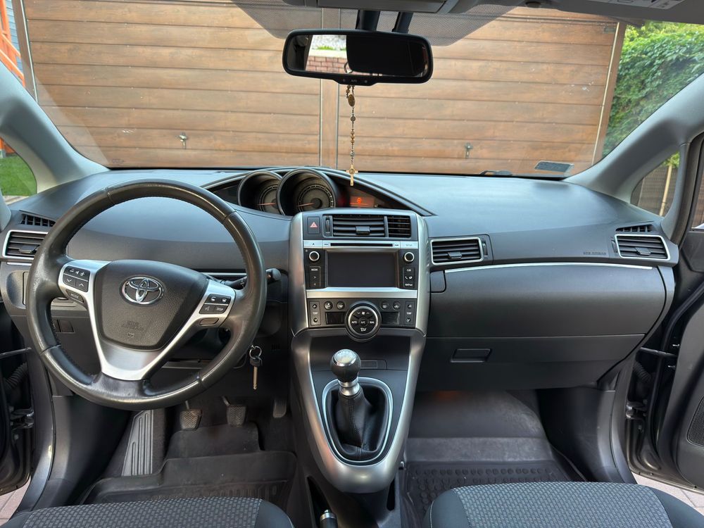 Toyota Verso 2.0 D4D 124KM wersja 7os. Salon PL Pierwszy Właściciel