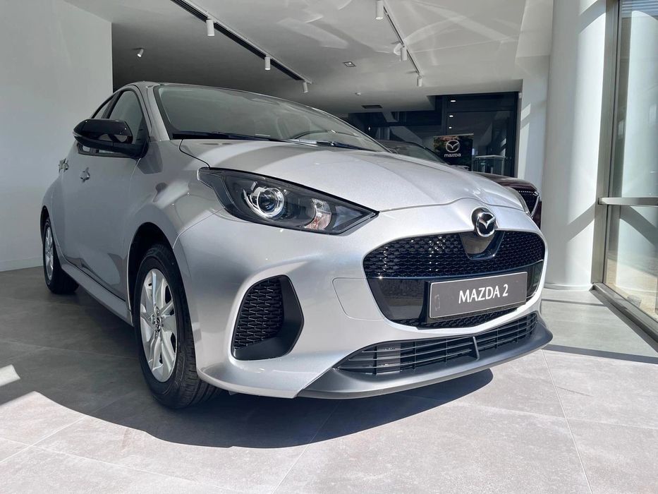 Mazda 2.0 1.5 L Hybrid VVT-i Centre-Line