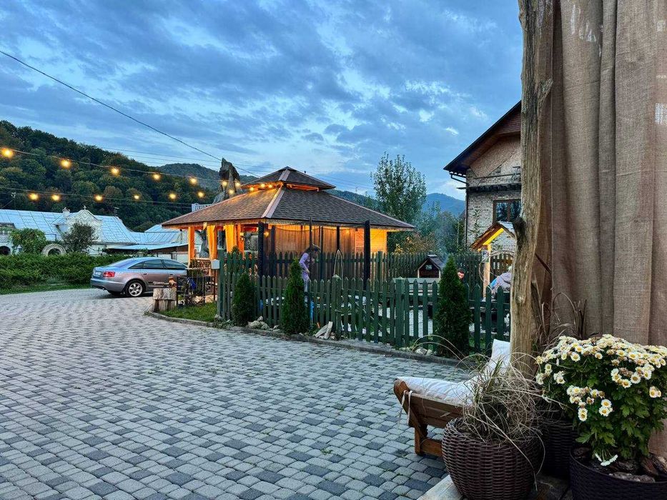 Готель Довбуш в Яремче, сніданок включено