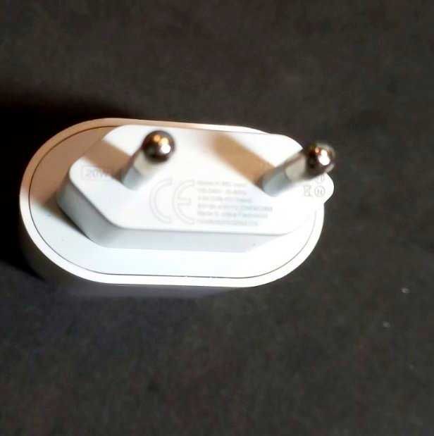 швидка зарядка для Apple 20W USB-C Power Adapter iPhone/iPad  20W