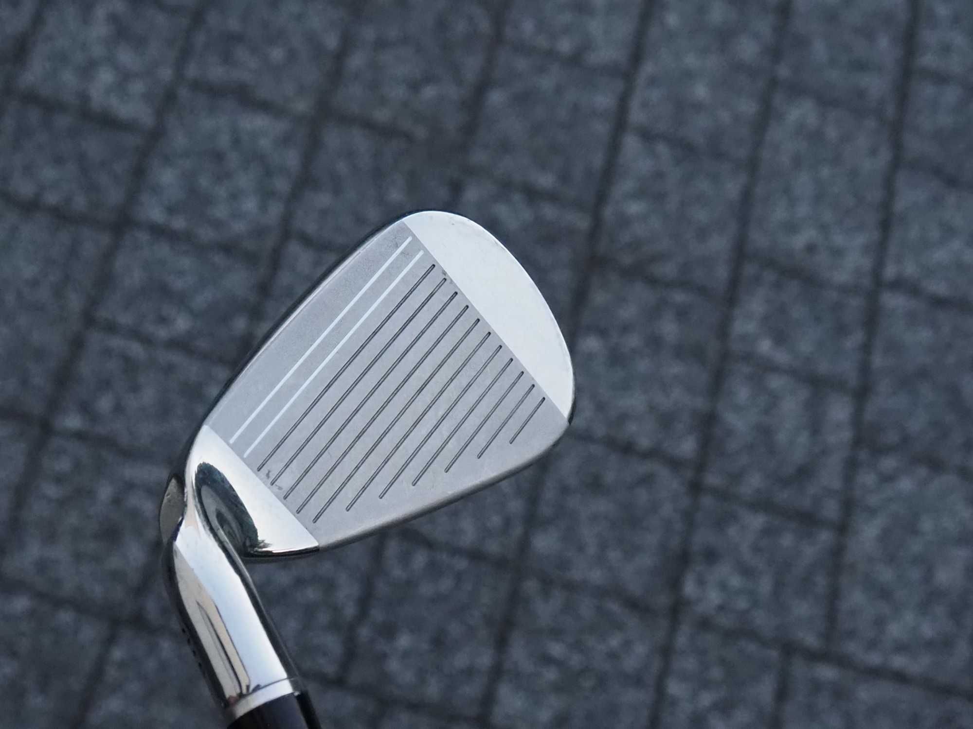 Kij do golfa Callaway Rogue ST Iron 7  Dla wysokich, Idealny na 1 Kij