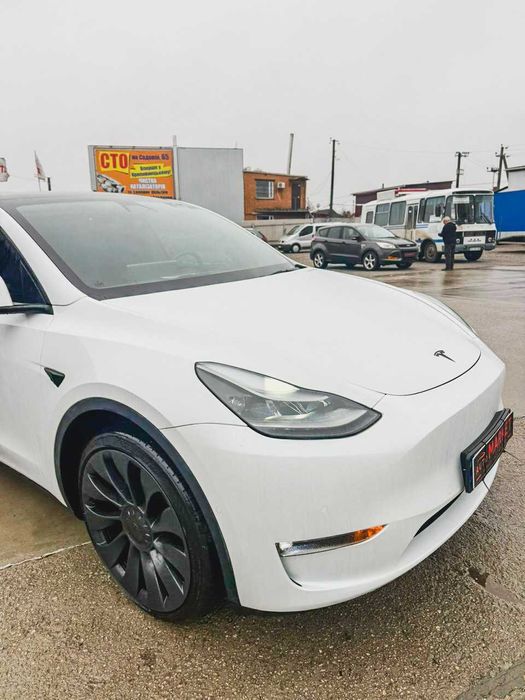 Tesla model Y Performance 2022