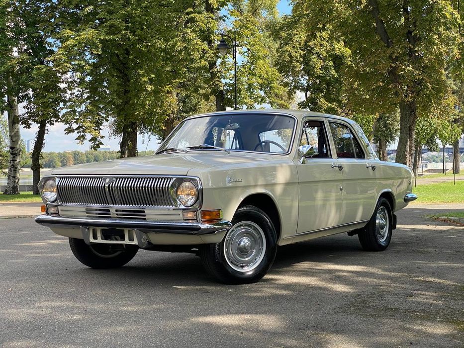 Волга ГАЗ -24 . 1976р.