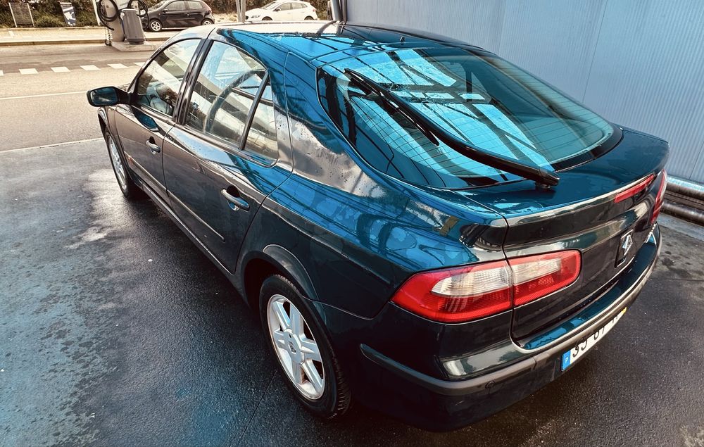 Renault laguna …