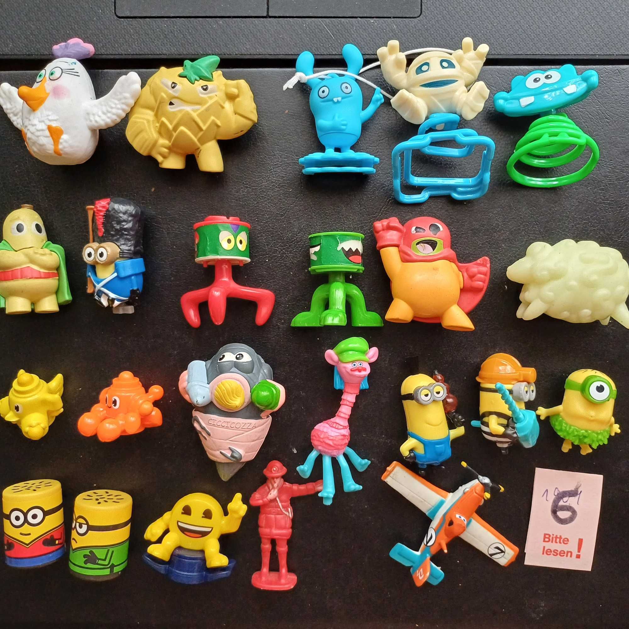 Фигурки, игрушки, киндер сюрприз, человечки, монстры, животные