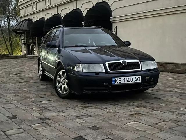 Skoda octavia tour A4 lauren&klemen