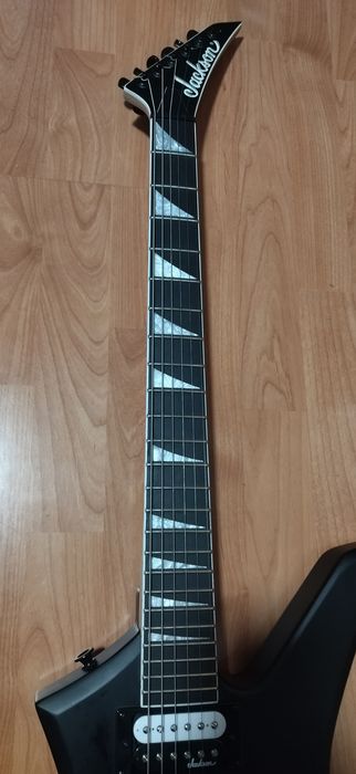 Guitarra Jackson JS32T Kelly com locking tuners