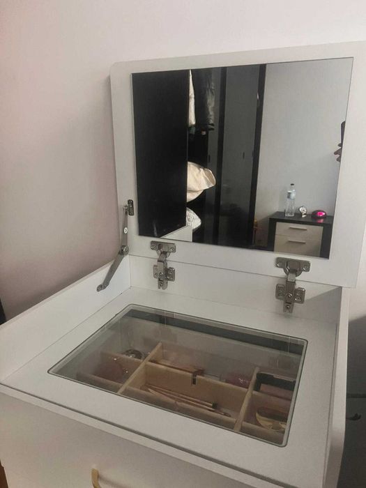 Penteadeira  de maquilhagem