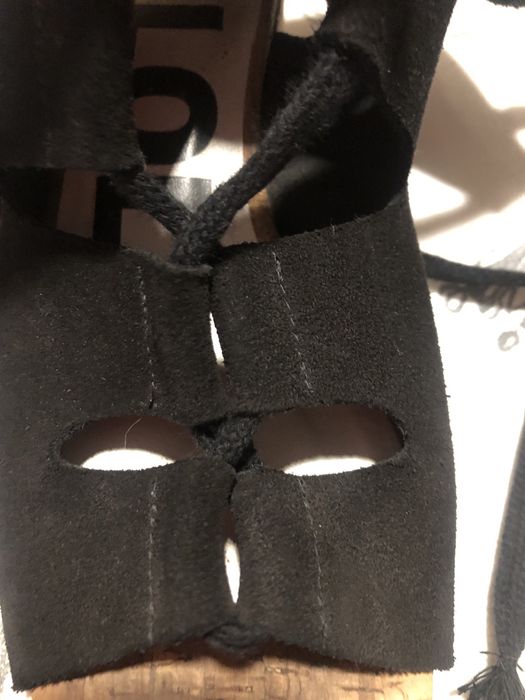 Bimba y Lola Sandalia tiras, salto em cortiça, usadas